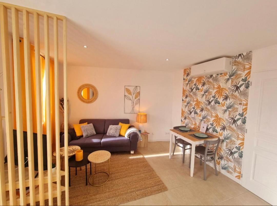 La Maison Des Vignes Saint Emilion Apartment Room photo